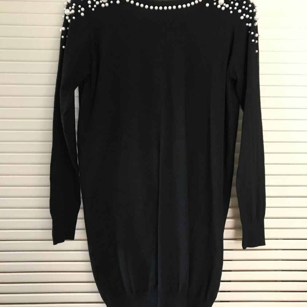 Short Black Backless Long Sleeve Cocktail Dress.